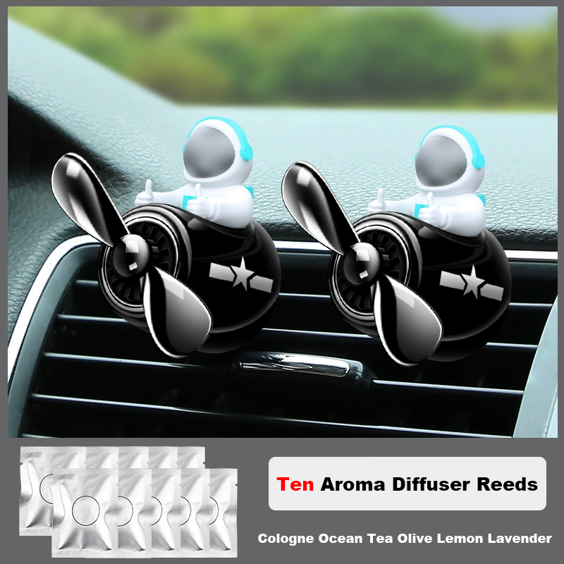 Car air vent clip with astronaut - shaped perfume holder, an air - conditioner - mounted decorative and fragrant accessory for cars